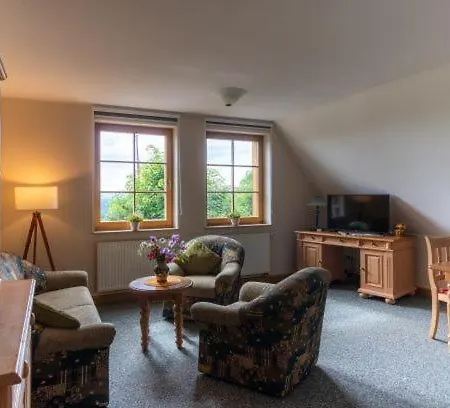 Berggasthof Koitsche Im Naturpark Zittauer Gebirge Maison d'hôtes Bertsdorf