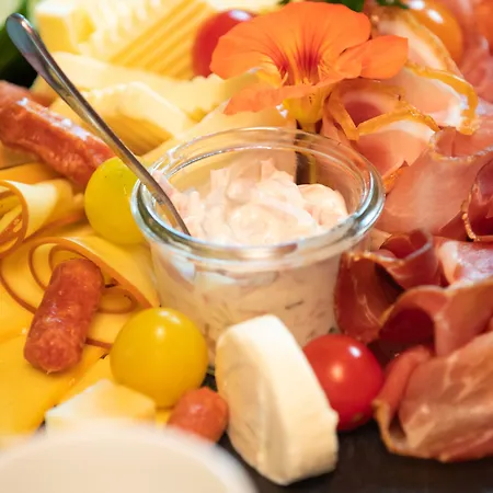 Berggasthof Koitsche Im Naturpark Zittauer Gebirge 3*